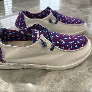 Hey Dude Wendy Women's Shoes Size 6 Leo Americana USA Slip On Comfort Casual